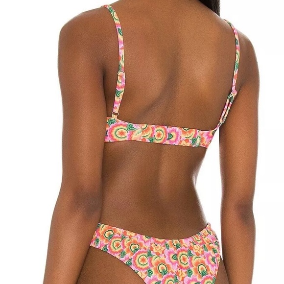 VDM the Label Heidi Bikini Top Mod Floral - Picture 6 of 6